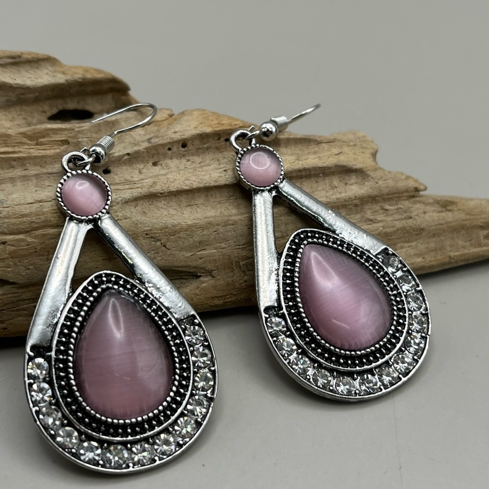 Elegant Silver and Pink Teardrop Earrings